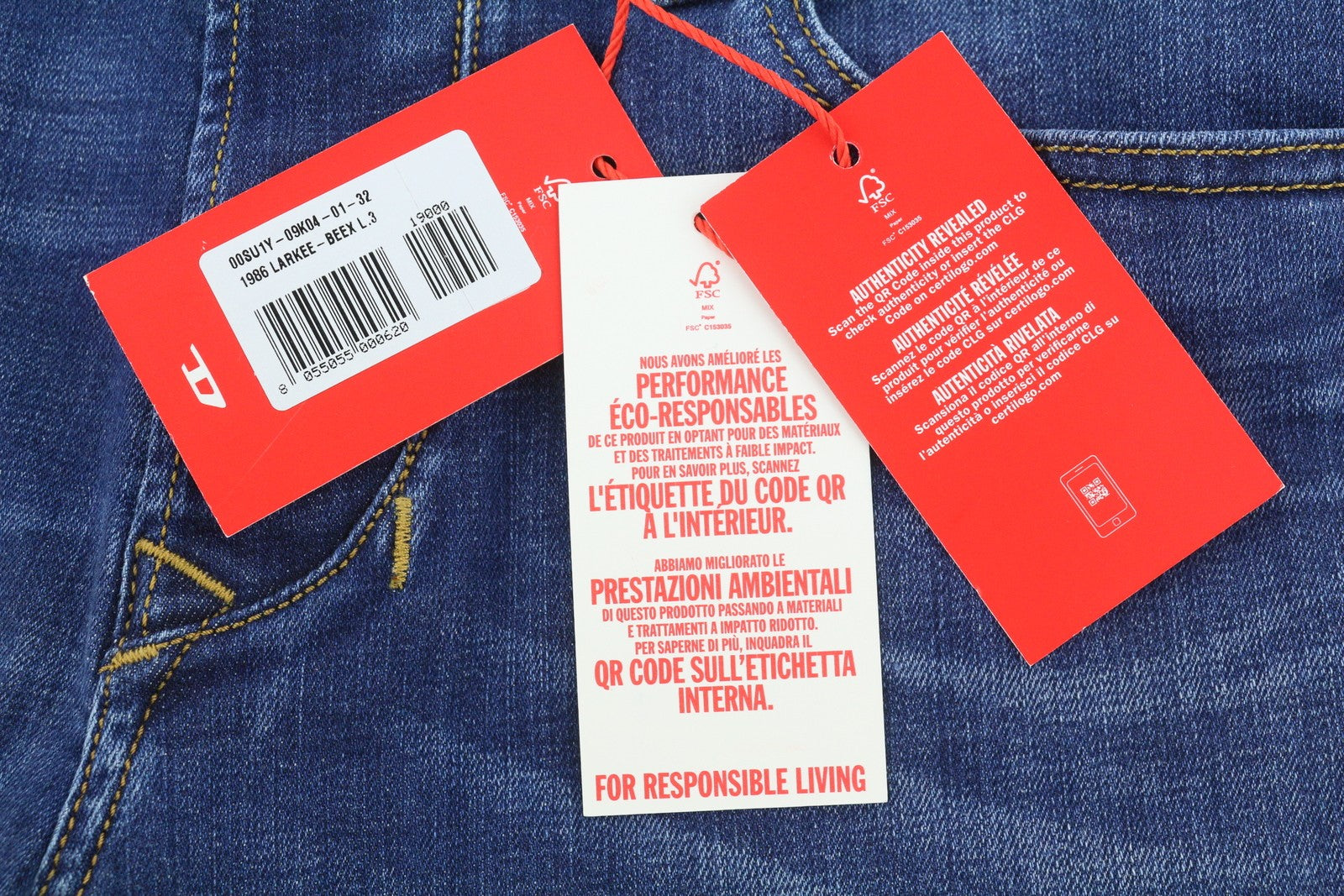 Diesel 1986 Larkee-beex 09k04 Jeans da uomo blu sbiadito gamba affusolata regolare