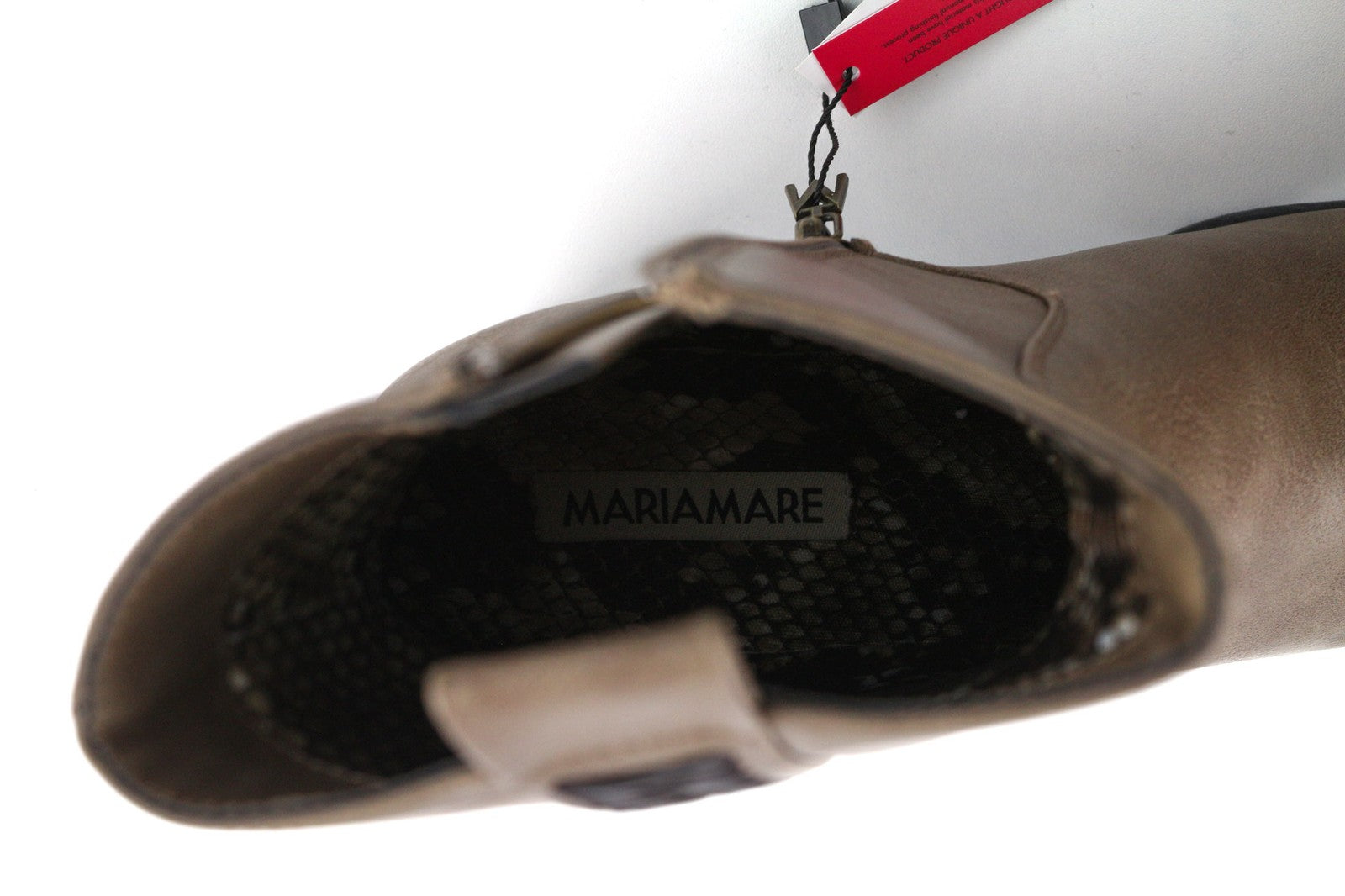 Scarpe sintetiche marroni