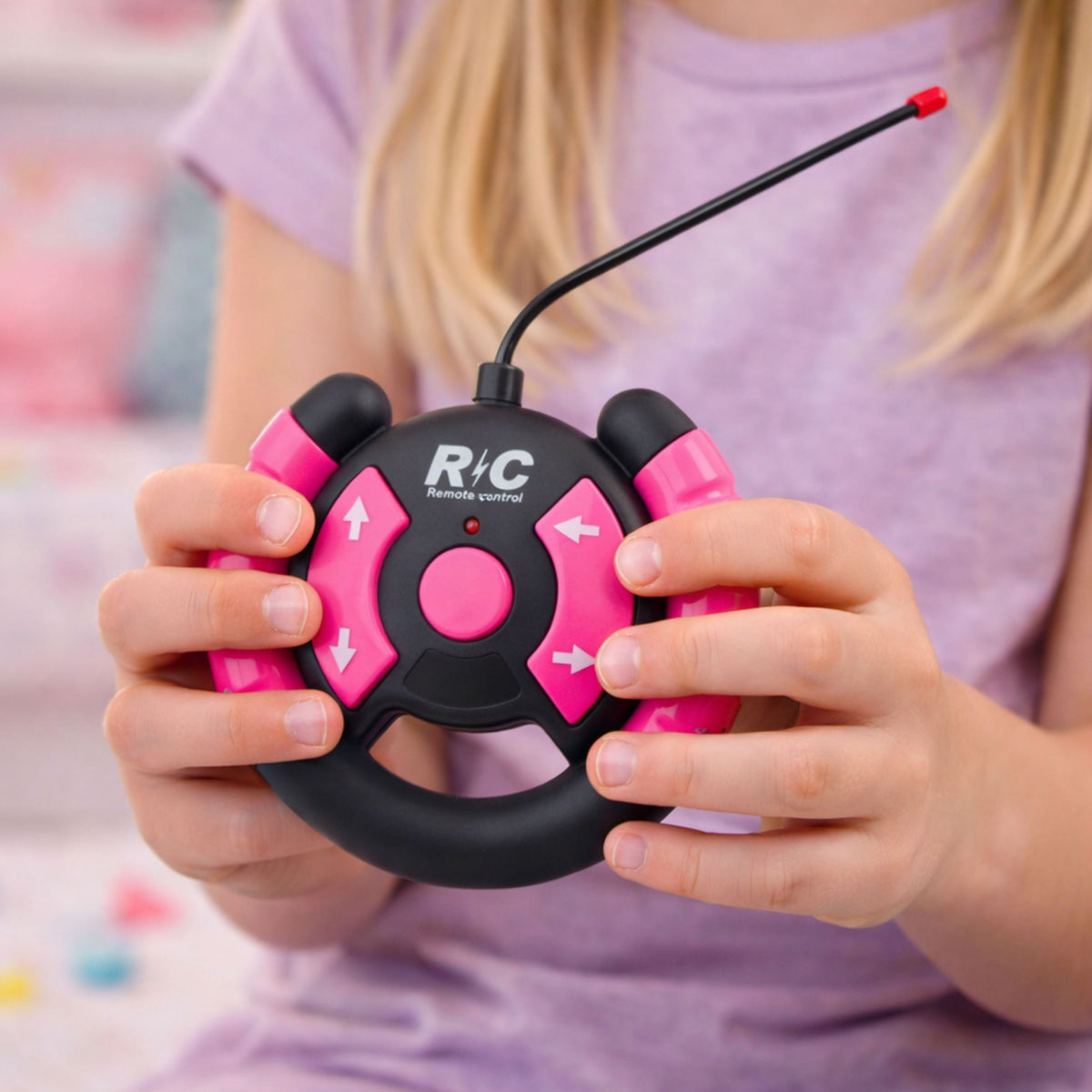 Auto fuoristrada telecomandata con bambole rosa 1:16