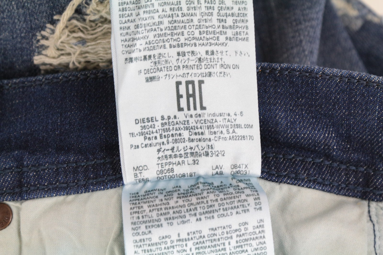 Diesel Tepphar 084txmen Vaqueros slim estilo carrot con aspecto envejecido azul