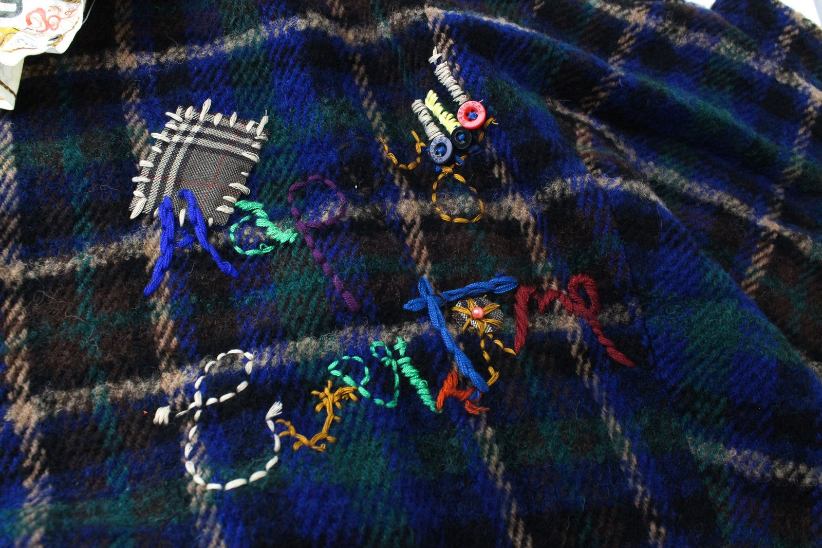 Desigual damski płaszcz w kolorze niebieskim z domieszką wełny w kratę, oversize kimono z rękawami