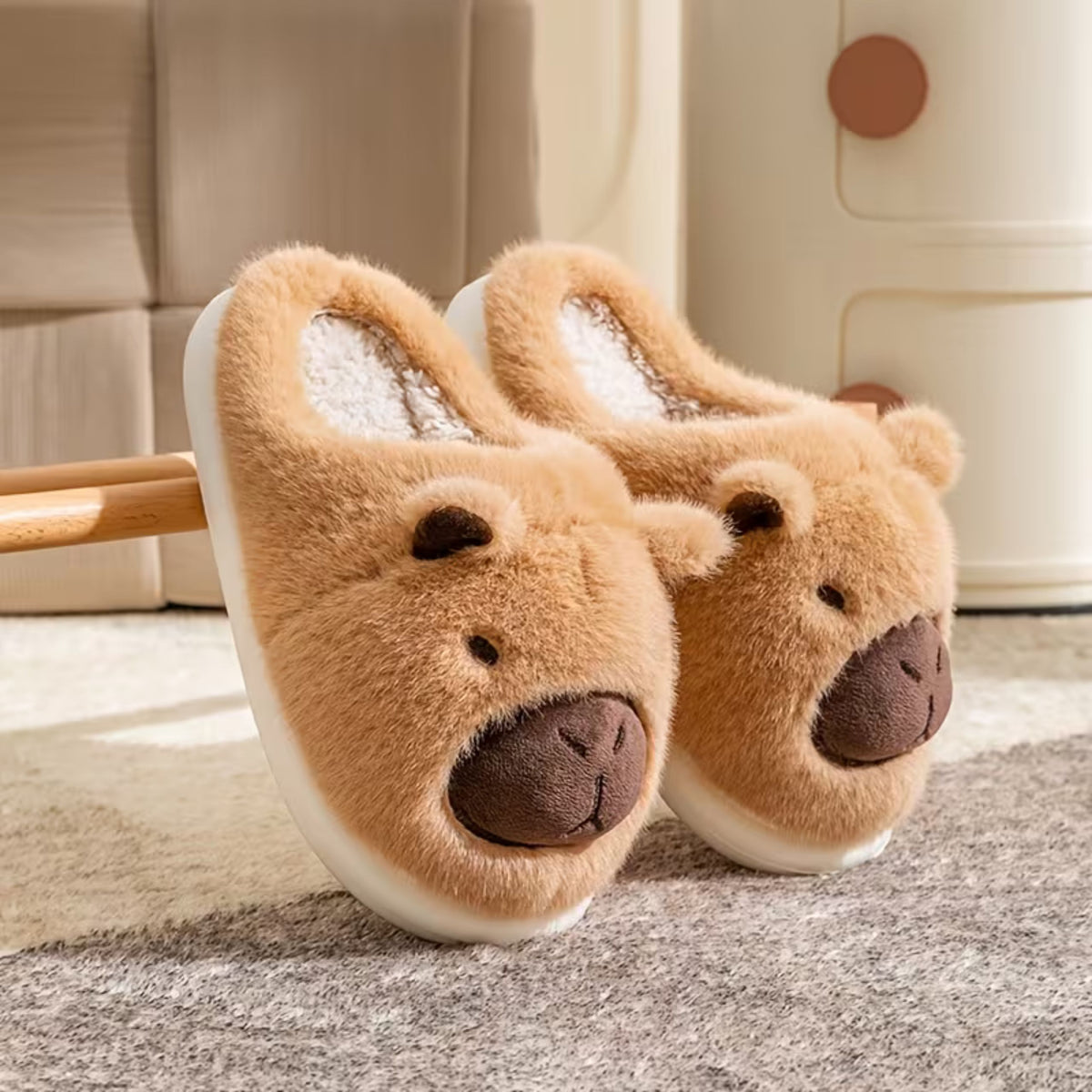 Bróigíní Plush Capybara Le cluasa Méid beige bog te 32-33