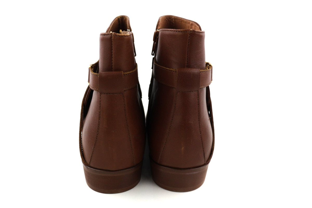 Brązowe skórzane buty