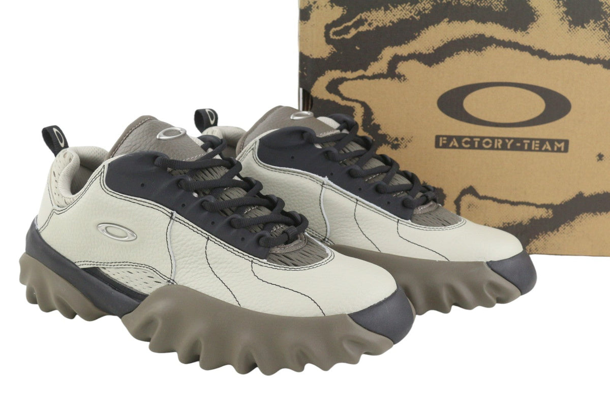 Boots X Oakley Factory Team Chop Saw