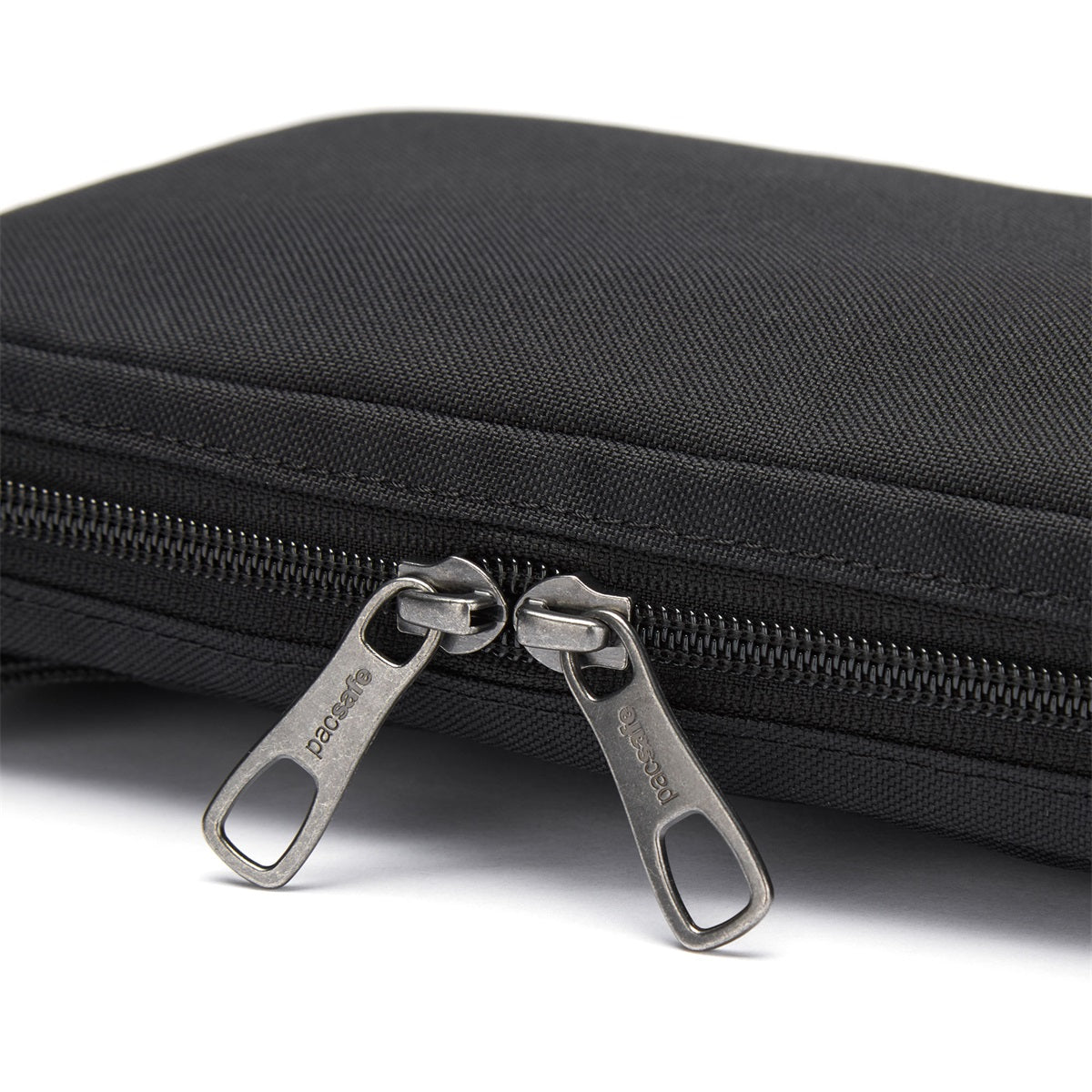 Pacsafe Rfidsafe Tech Crossbody Jet Black