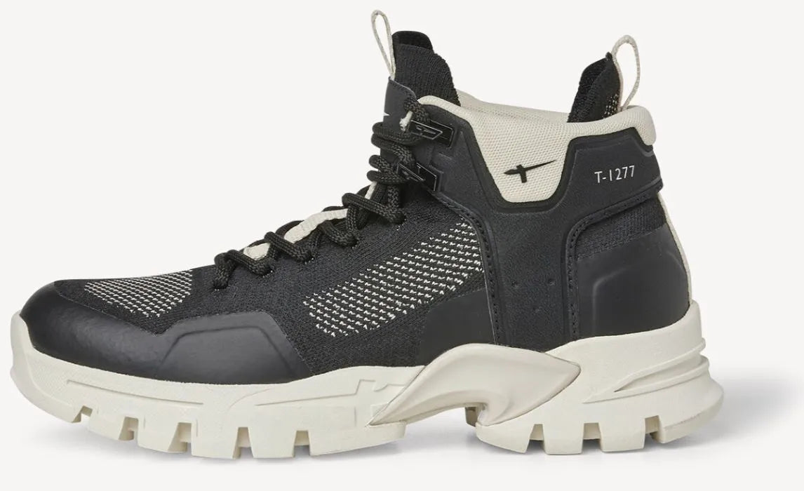 Udendørssko til kvinder Tamaris Wmns Active Hiking Sort