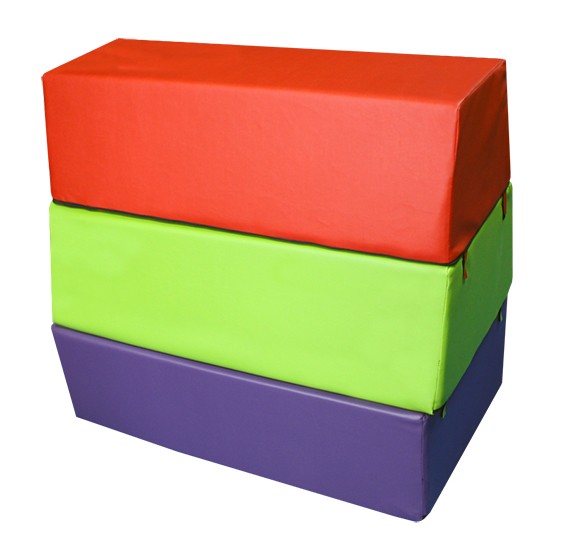 Plinton Piramidal Desmontable De Espuma - Tres Piezas- 100x60x90cm Multicolor