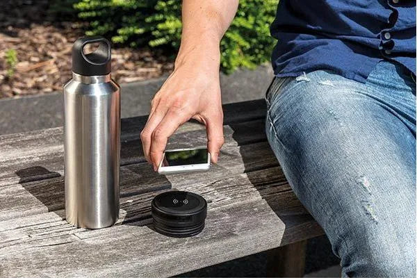 Thermos le dearadh cainteoir xd liath