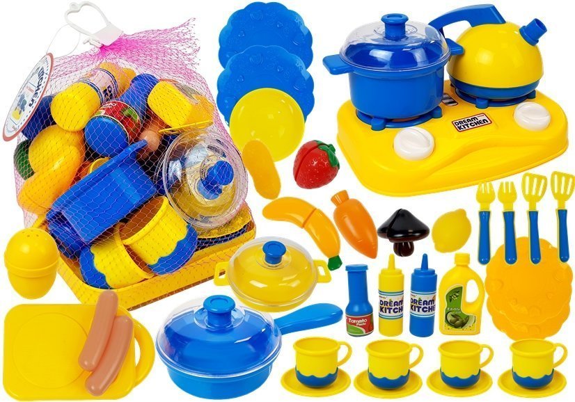 Set Of Plastic Dishes For Little Chef