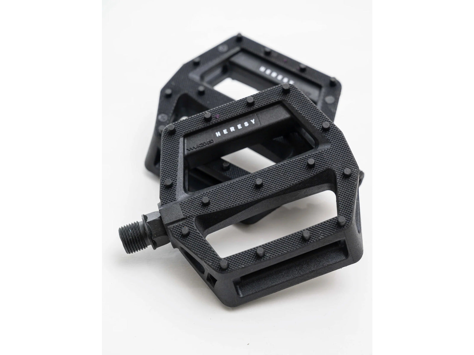 Heresy Nails Pc Pedal Black