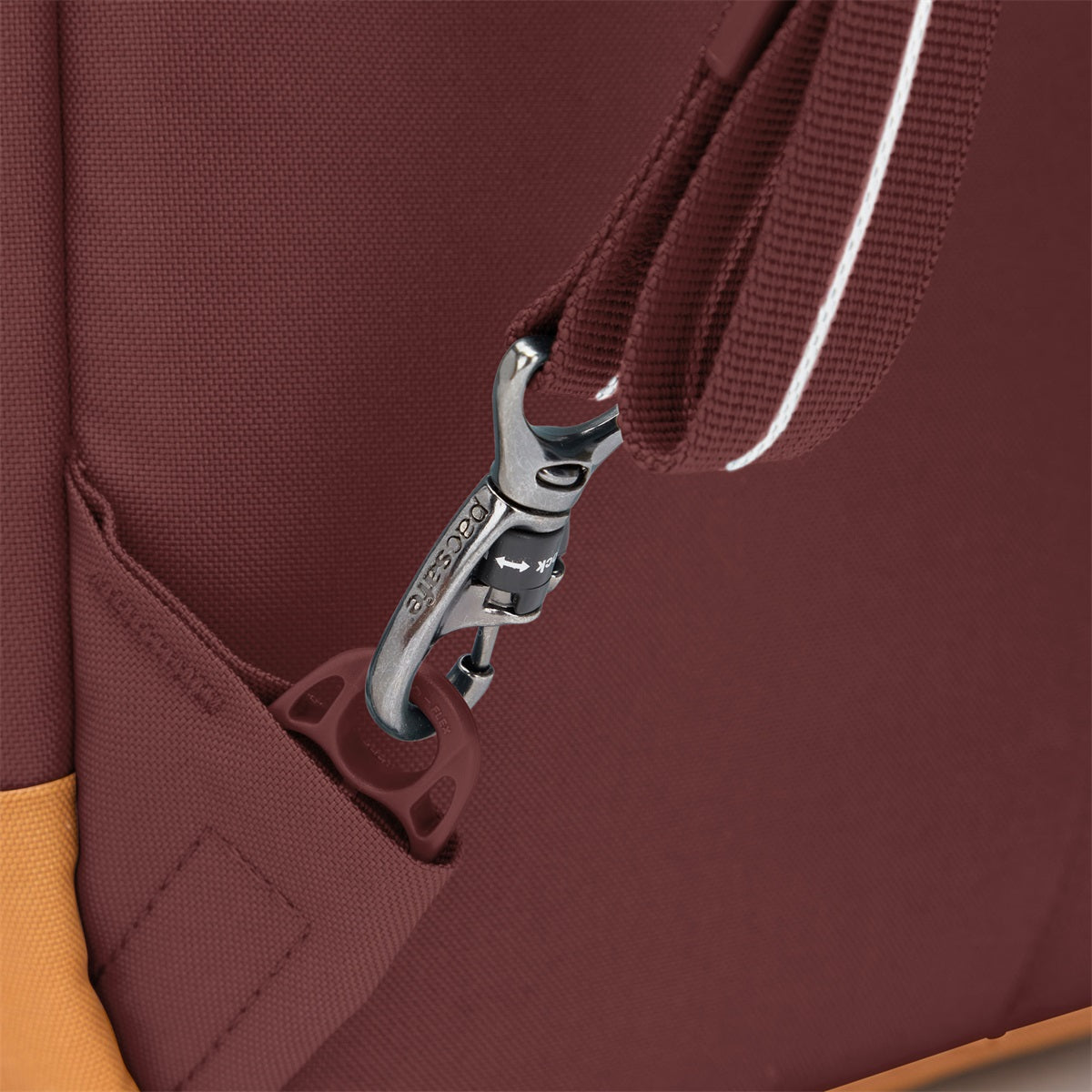 Pacsafe Go 25l Backpack Garnet Red