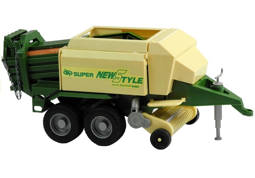 Veľký traktor s prívesom Poľnohospodársky stroj 65 cm