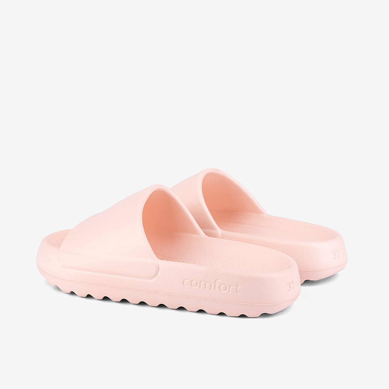 Dame Slides Coqui