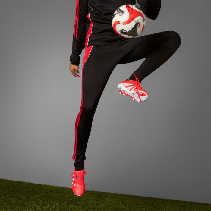 Adidas fotbollsskor