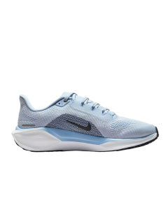 Op hardloopsneakers voor dames
