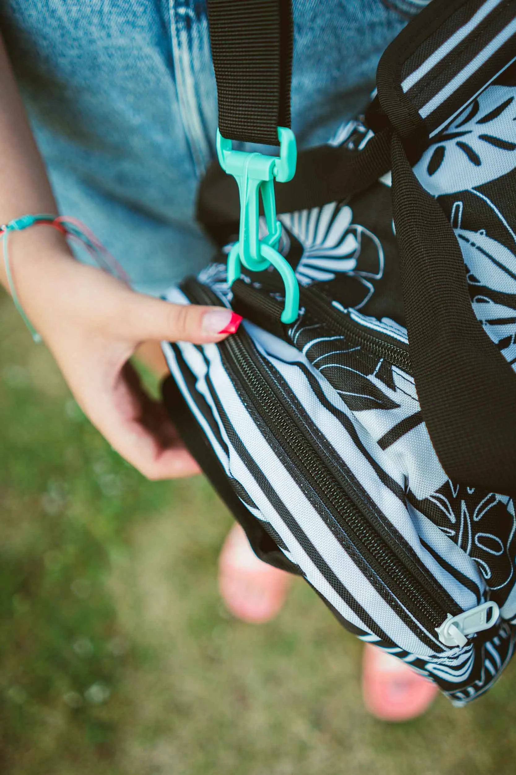 Mála taistil spóirt Dakine dúch 31l dubh/bán