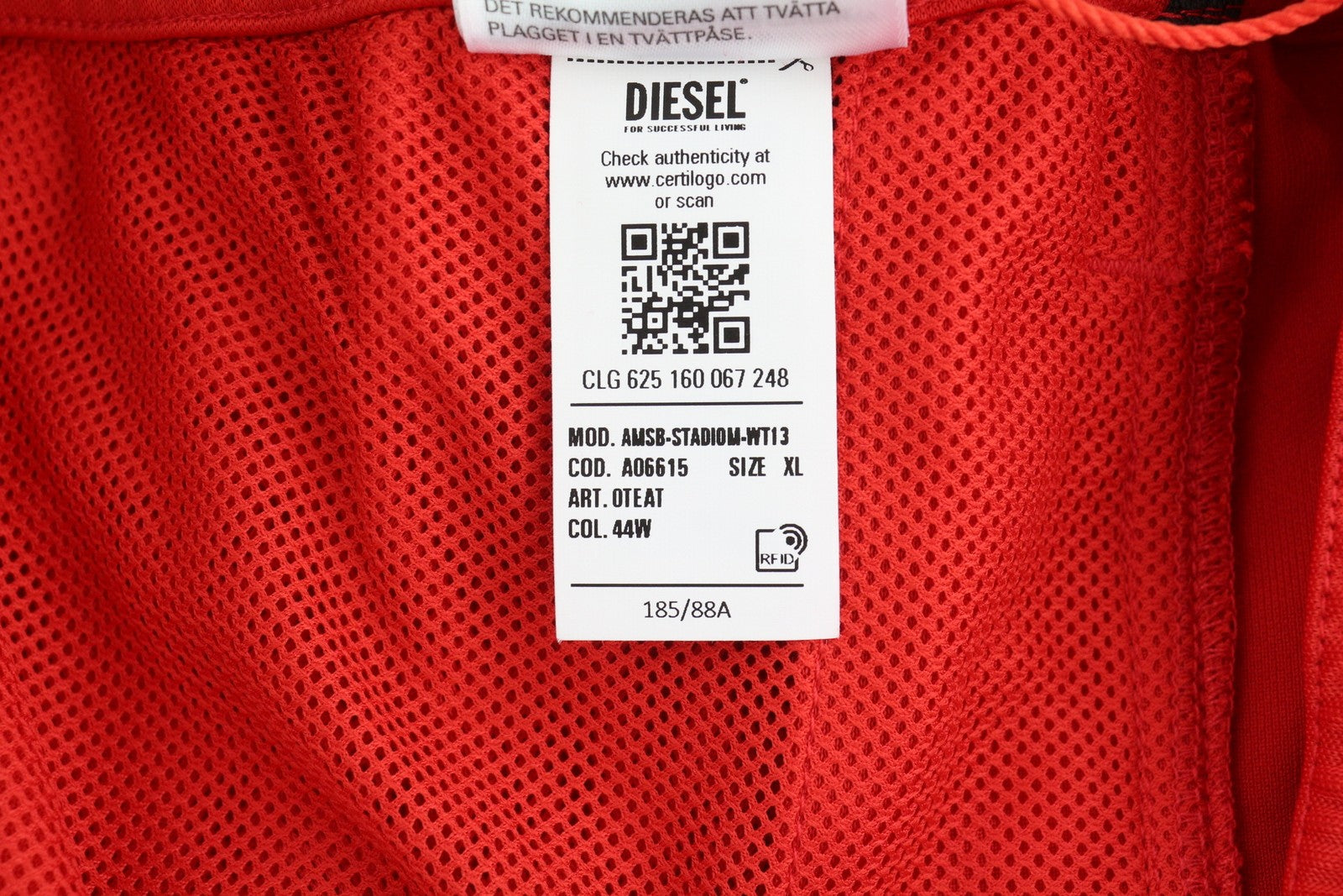 Diesel Amsb-stadiom-wt13 Pánske šortky Red 55dsl Track Sťahovacia šnúrka v páse