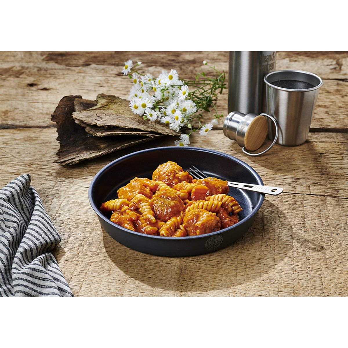 Trek'n Eat Veggie Balls With Pasta-rte