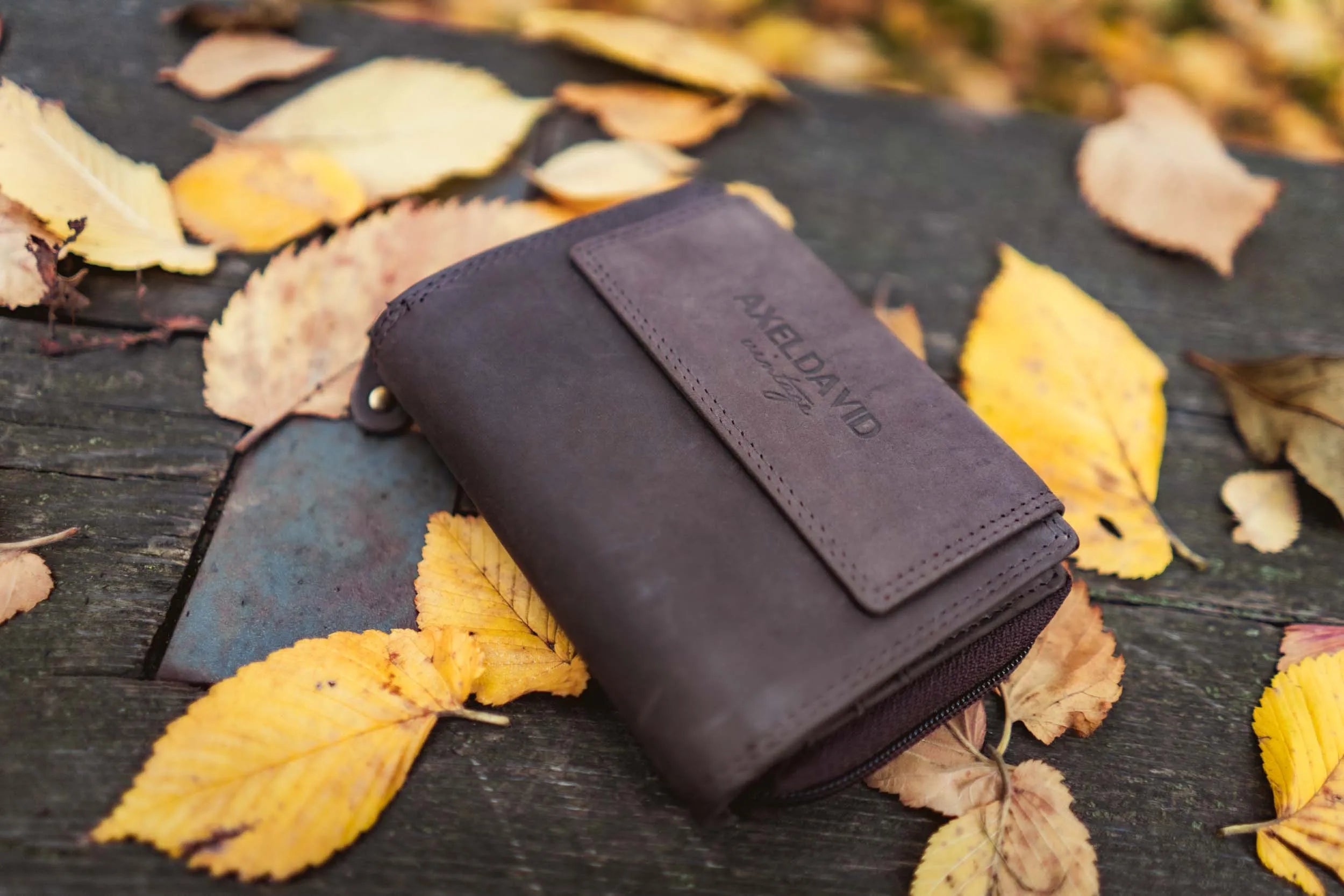 Axel david sparán leathair donn