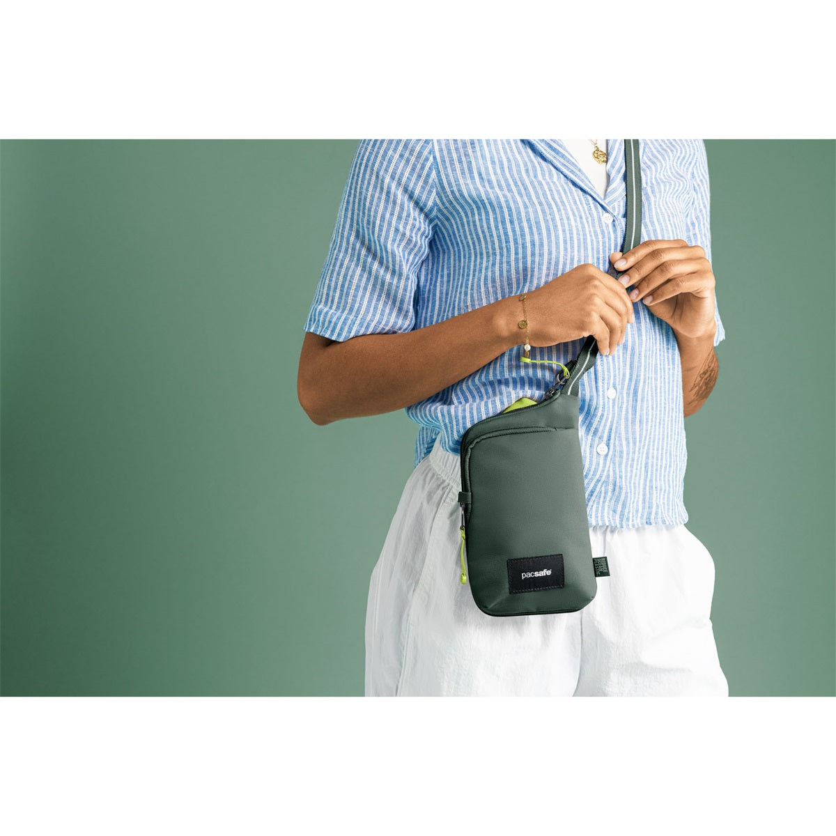 Pacsafe Go Tech Crossbody Spruce Green