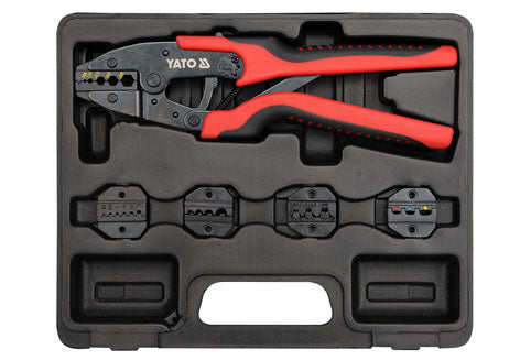 Kit de sertissage de connecteur avec 5 matrices