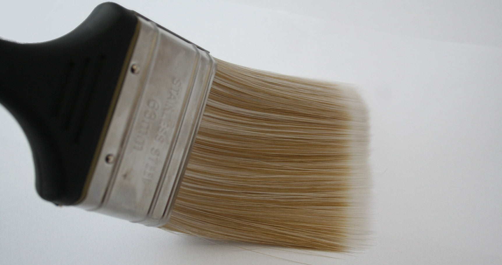 English Flat Brush Magnat 63mm 2.5''