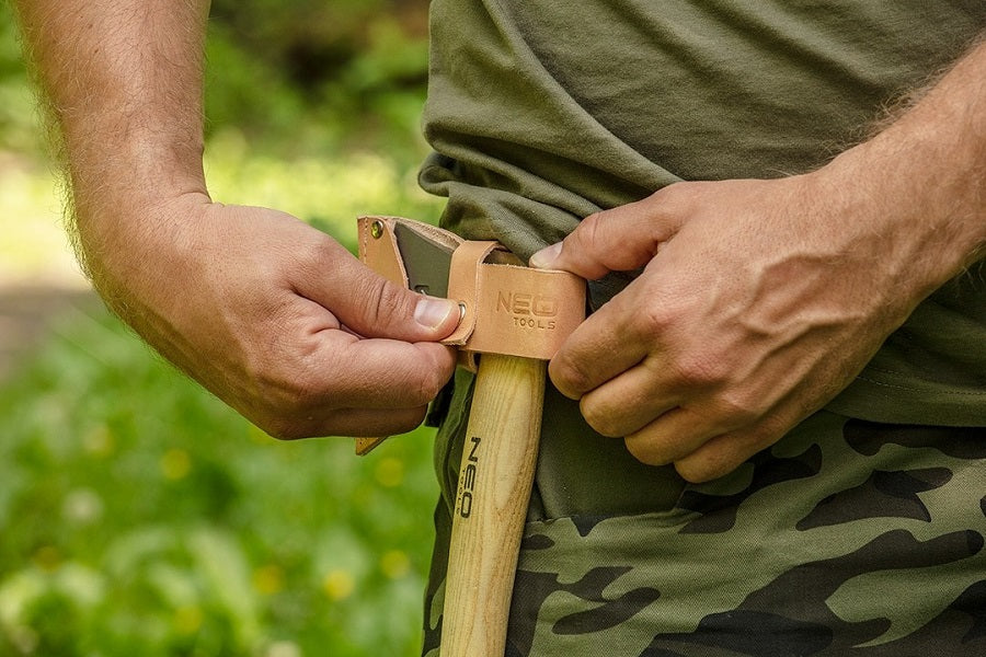 Bushcraft sekera v puzdre 400g