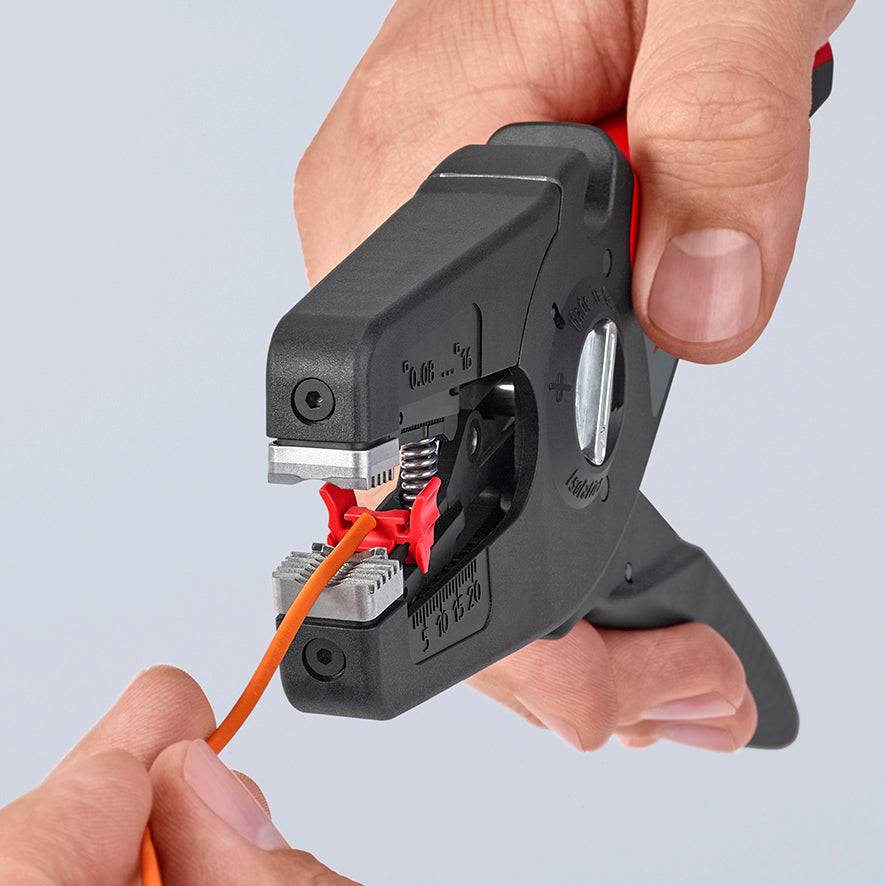 Automatický odstraňovač izolácie Precistrip16