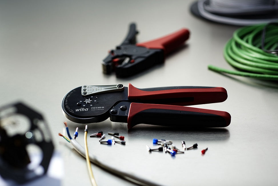 Automatic Crimping Machine For Cable Ferrules