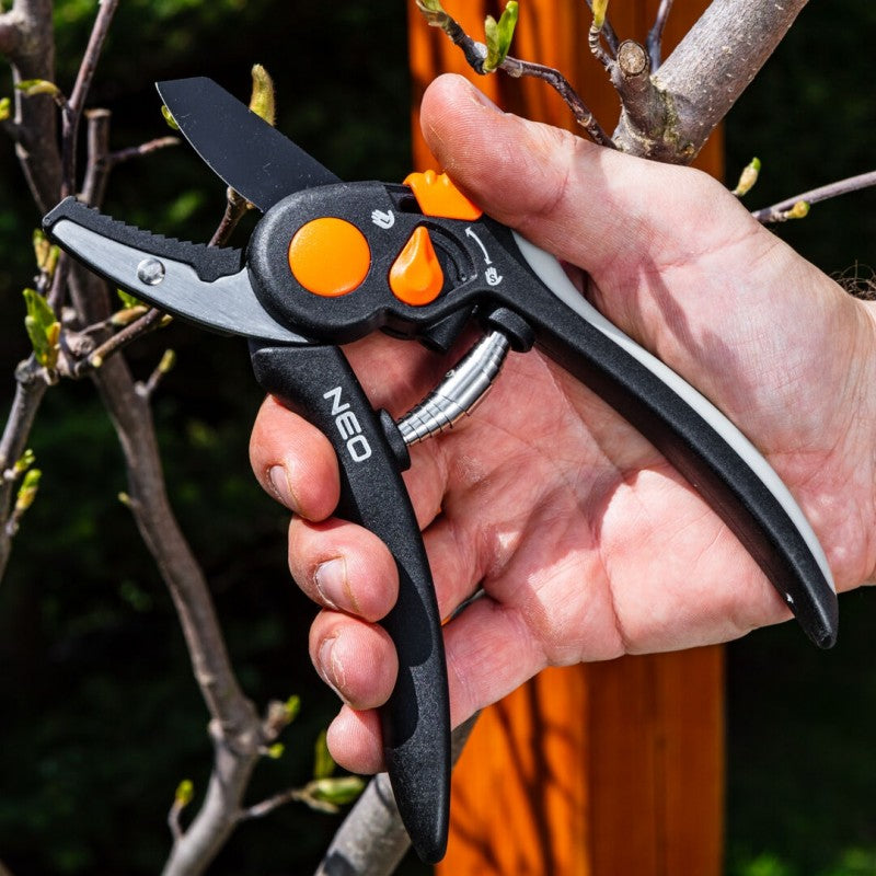 Anvil Pruning Shear 200mm Range Up To 18mm Adjustable Spacing