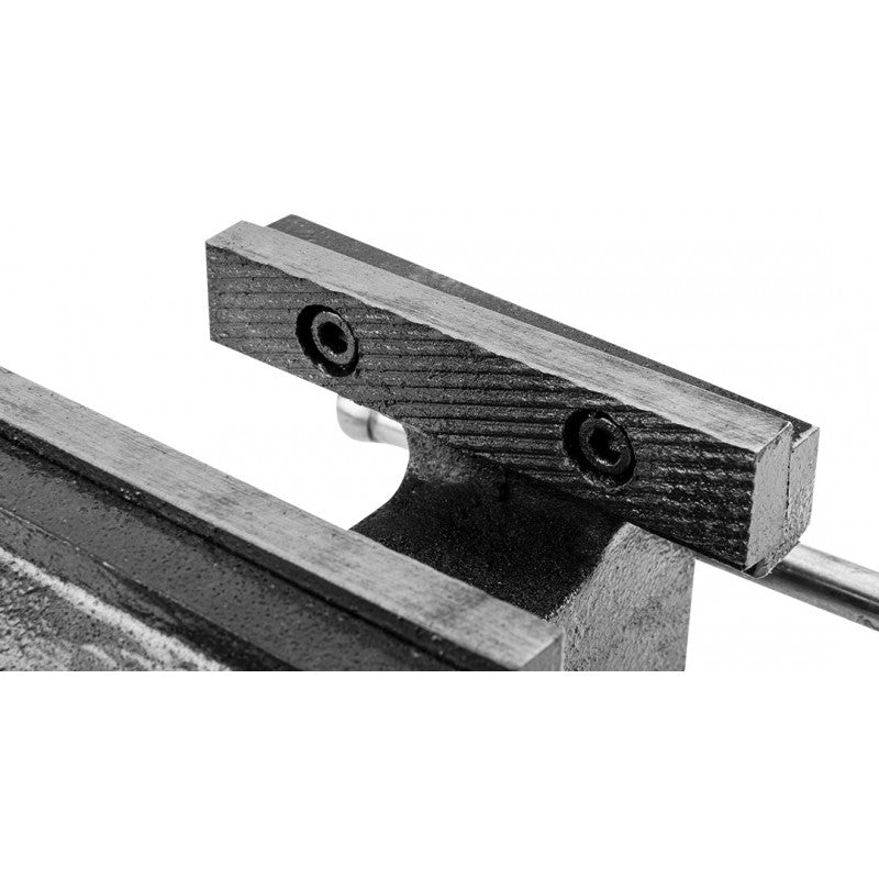 Låssmedsskruvstäd med städ 150mm