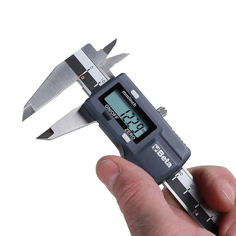 Digitaler Messschieber 0-150 mm