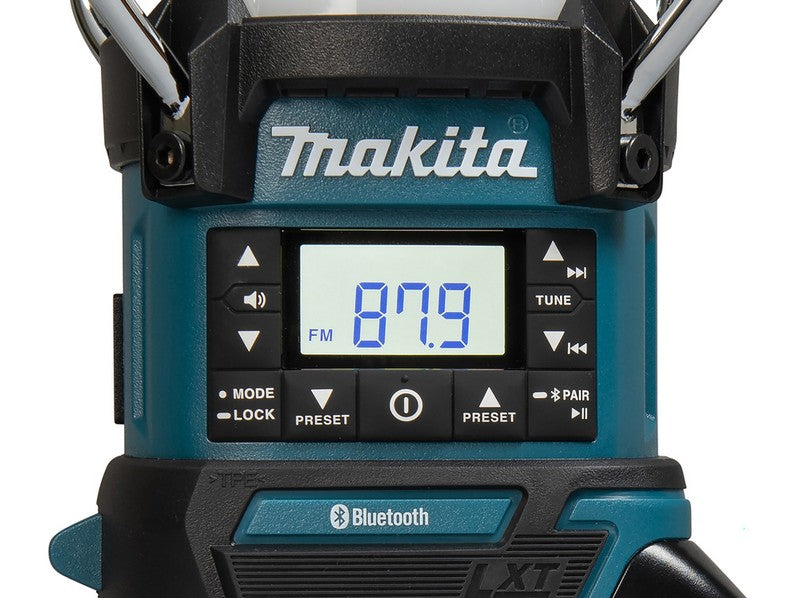 Radio Receiver With Lamp And Flashlight 18v Fm Bluetooth Usb