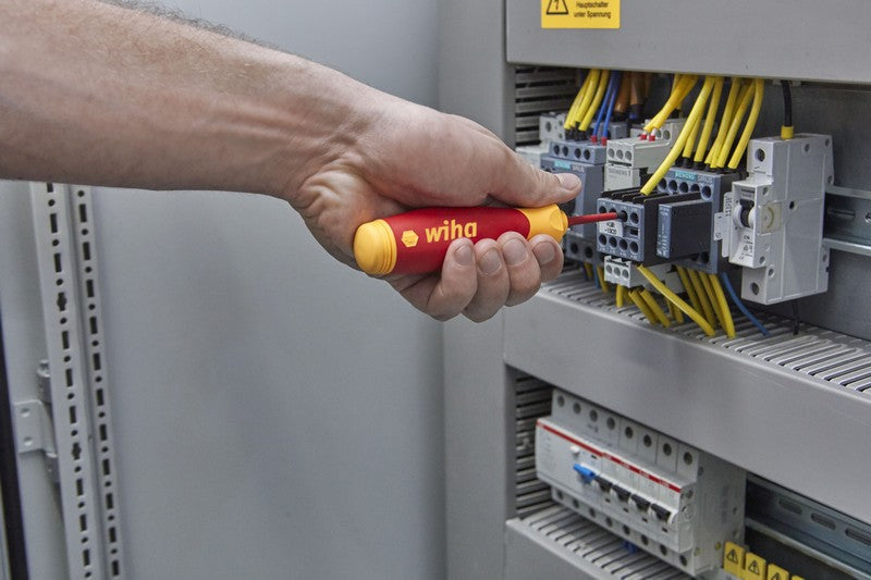 Pocketmax Electric Screwdriver With Bit Magazine 4 Bits