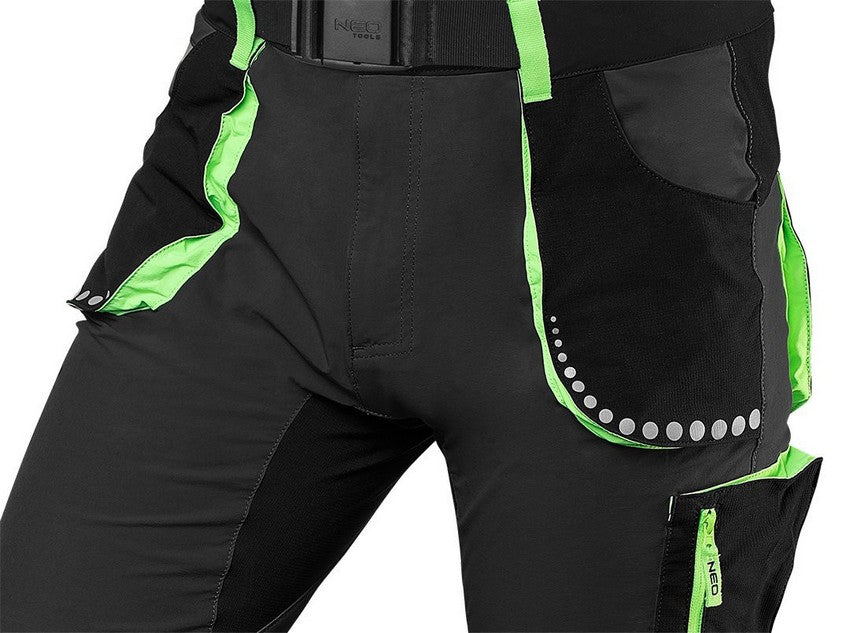 Préimh 4-bhealach Sín Black Shorts Méid Xl