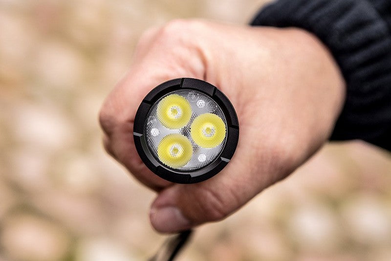Osram P9 Led 3300lm USB nabíjateľná baterka