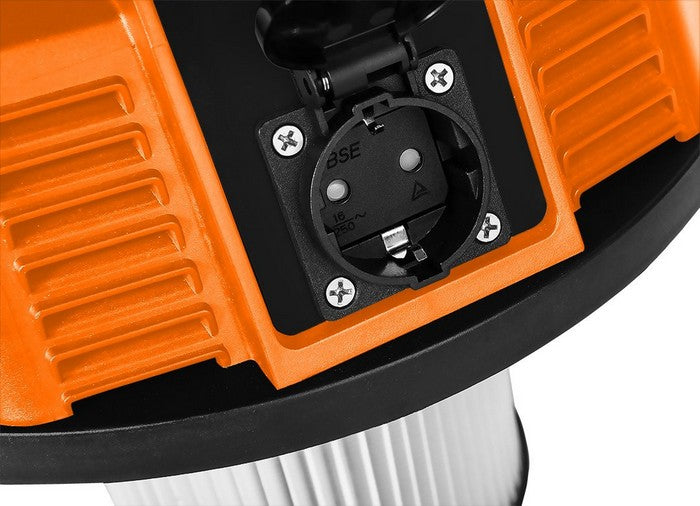 Vysávač 1600w 35l.