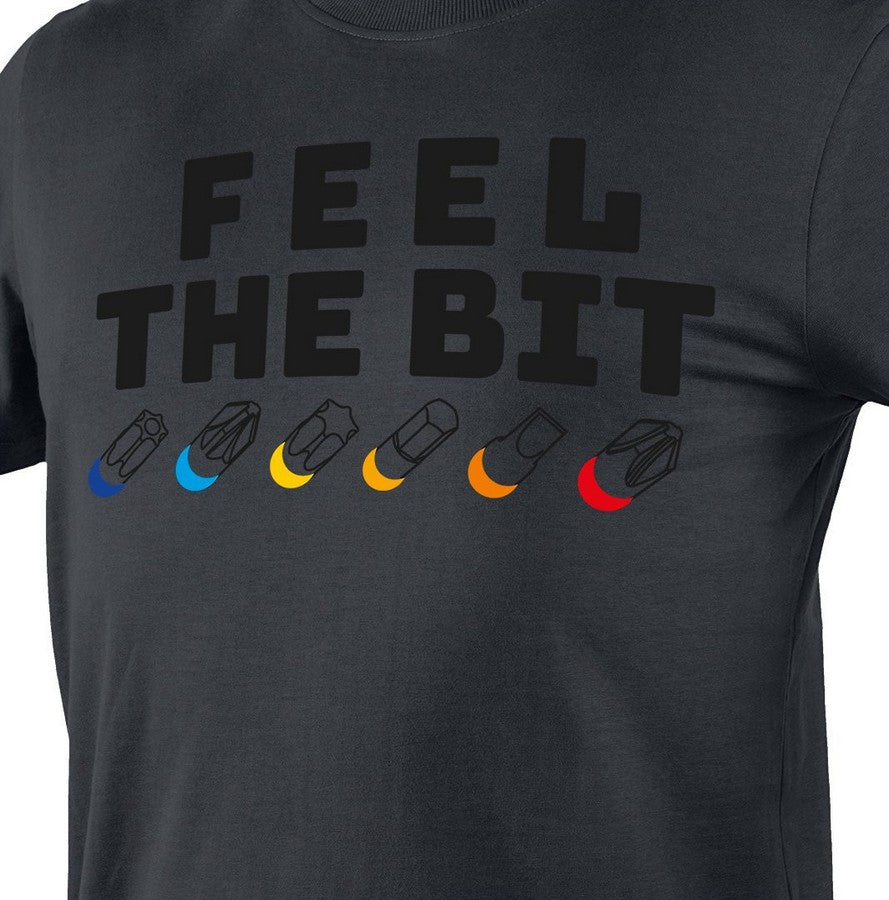 Feel The Bit Print T-shirt storlek M
