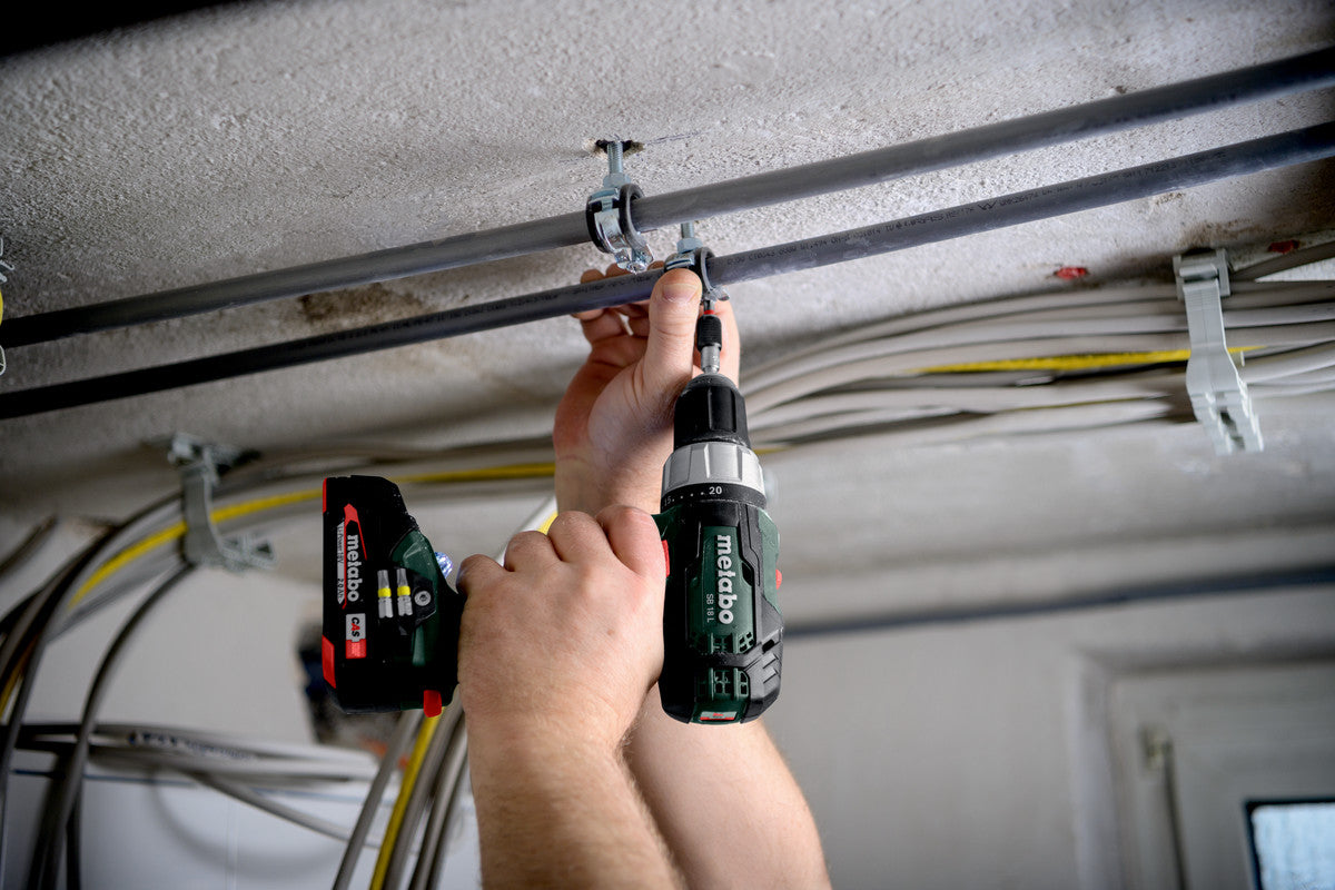 Cordless Impact Drill 18v Sb 18 L 2*2.0ah