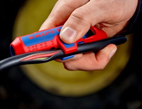 Universal Photovoltaic Insulation Stripping Tool