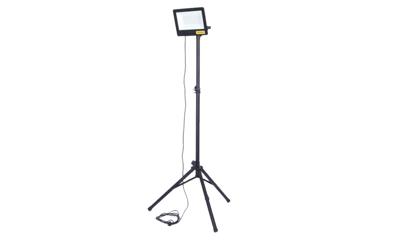 Lamp On A Tripod 150w 15000lm Lm150al