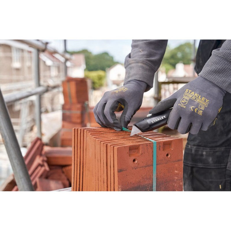Heavy Duty nůž Trapézová čepel Zatahovací kovová černá