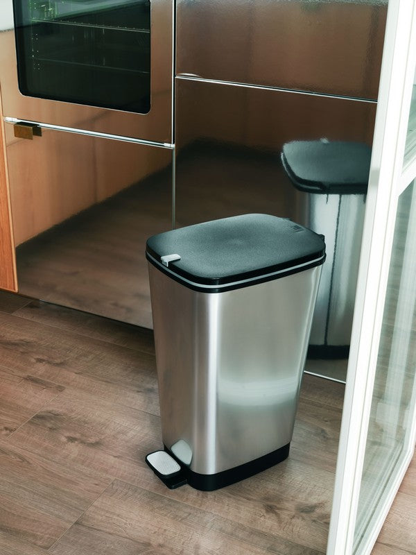 Curver Waste Bin With Pedal 45l - Metallic