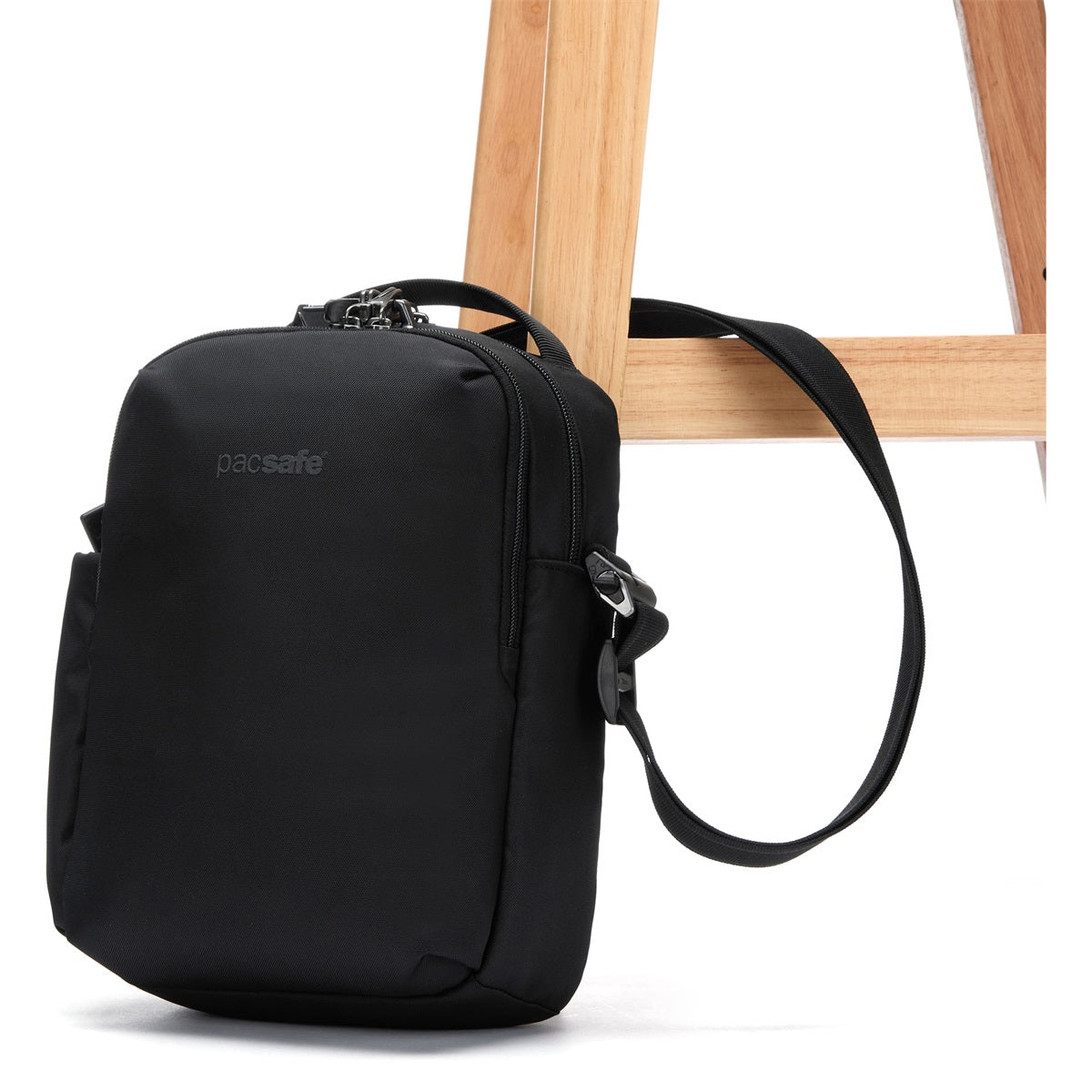 Pacsafe V Tour Crossbody Jet Black