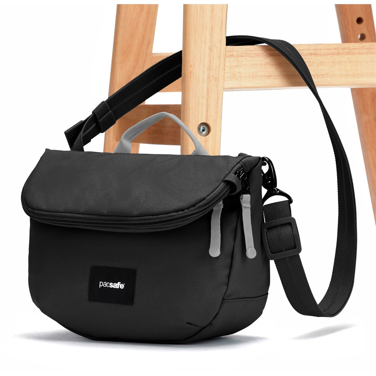 Pacsafe Go Saddle Crossbody Jet Black