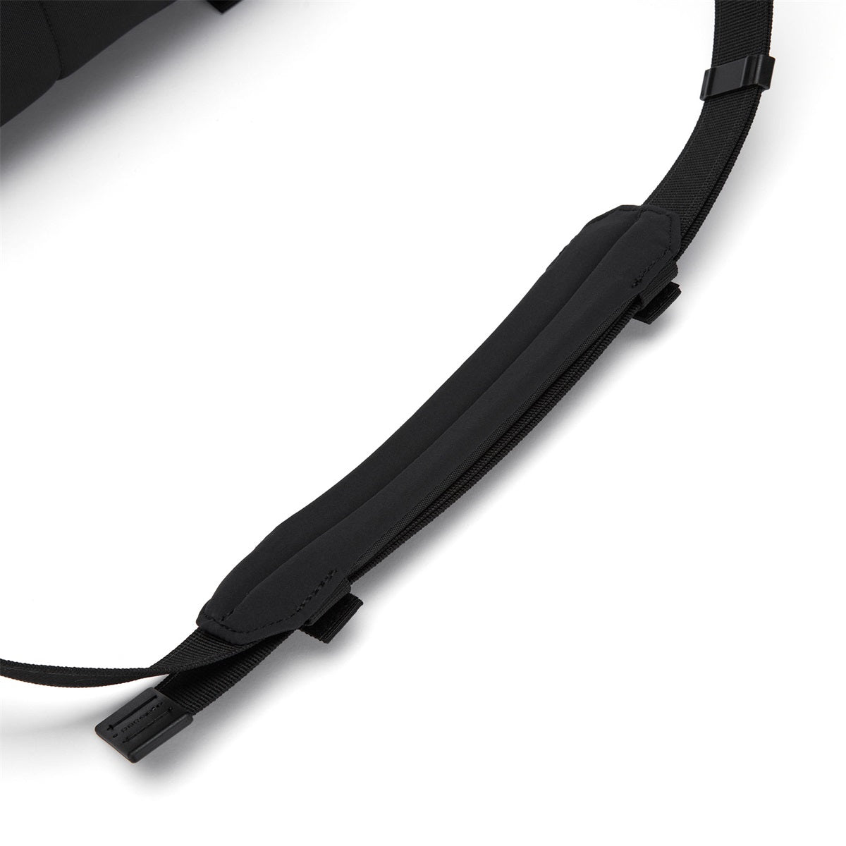 Arnés Pacsafe Exp 12 Negro