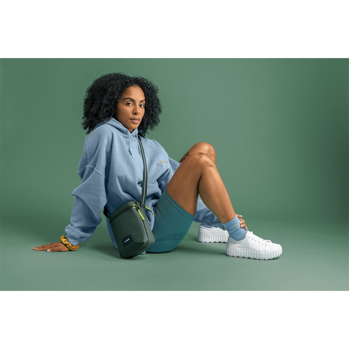 Pacsafe Go Festival Crossbody Spruce Green