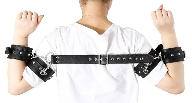 Black Bicep – Premium Wristbands For Training