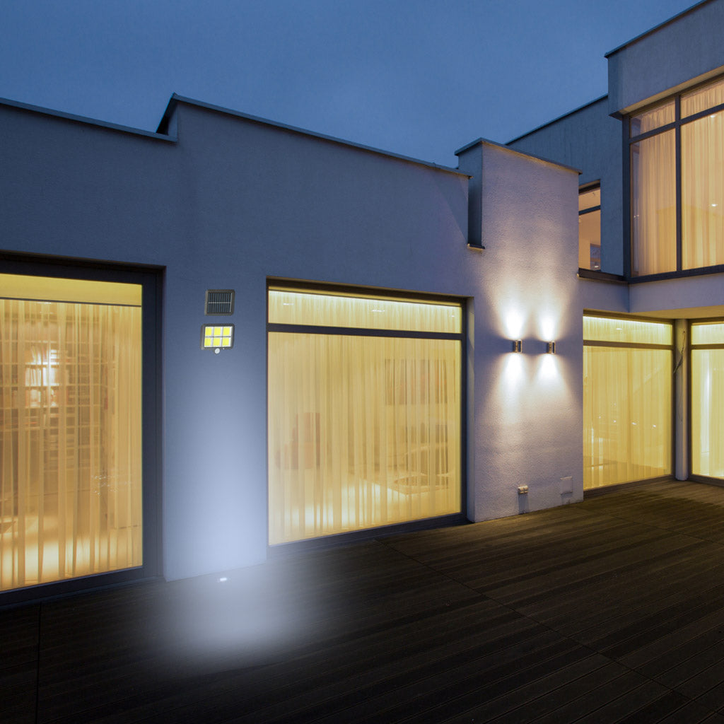 Solar Motion And Dusk Sensor Lamp 120 Leds