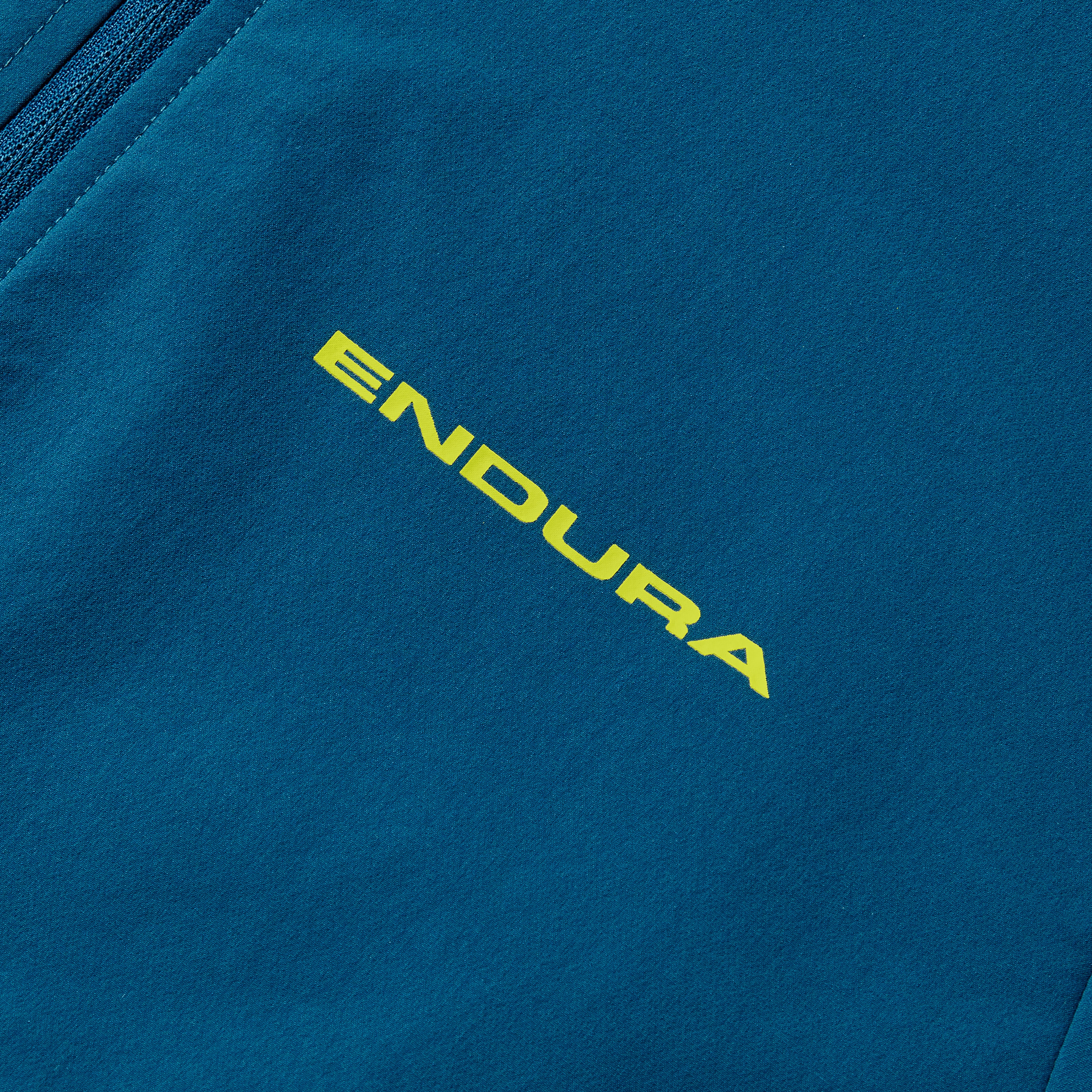 Endura Singletrack Thermal Jacket Barra Blue